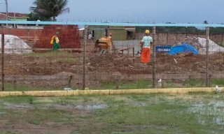 Trabalhadores (as) da Almeida Construtora não recebem café da manhã nem almoço