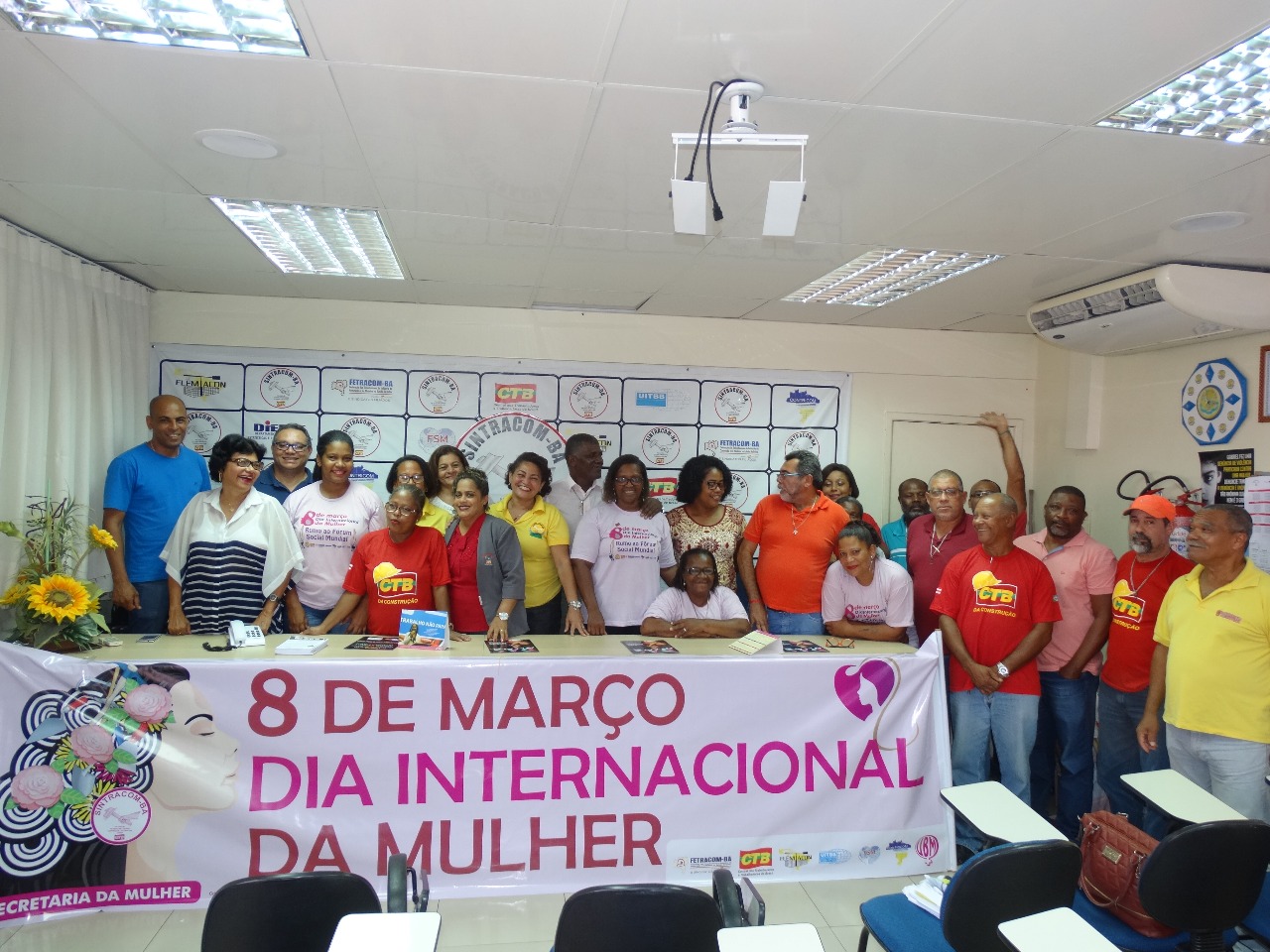 Viva o 8 de Março - Dia Internacional da Mulher