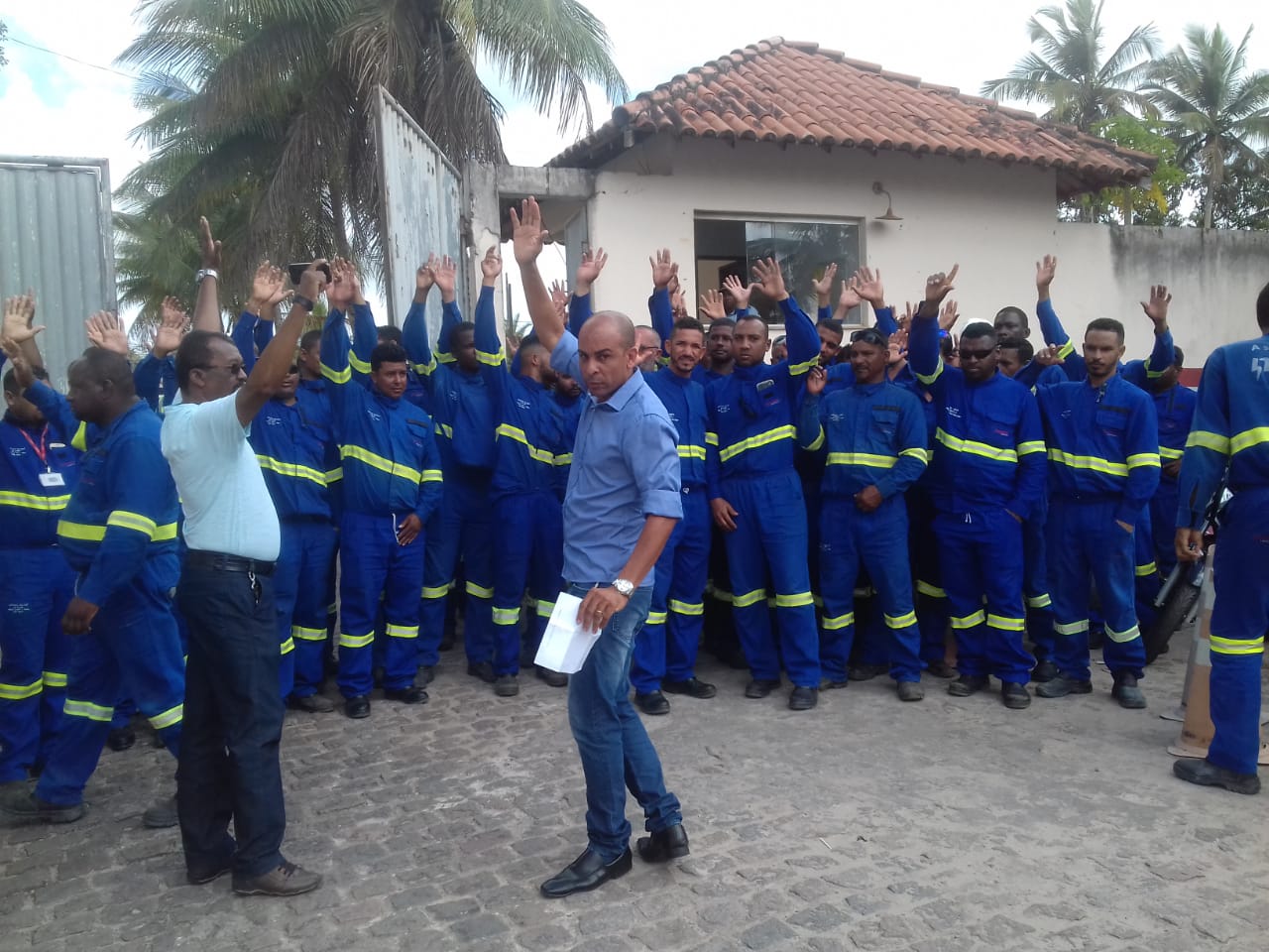Elétricas: Trabalhadores (as) aprovaram acordo