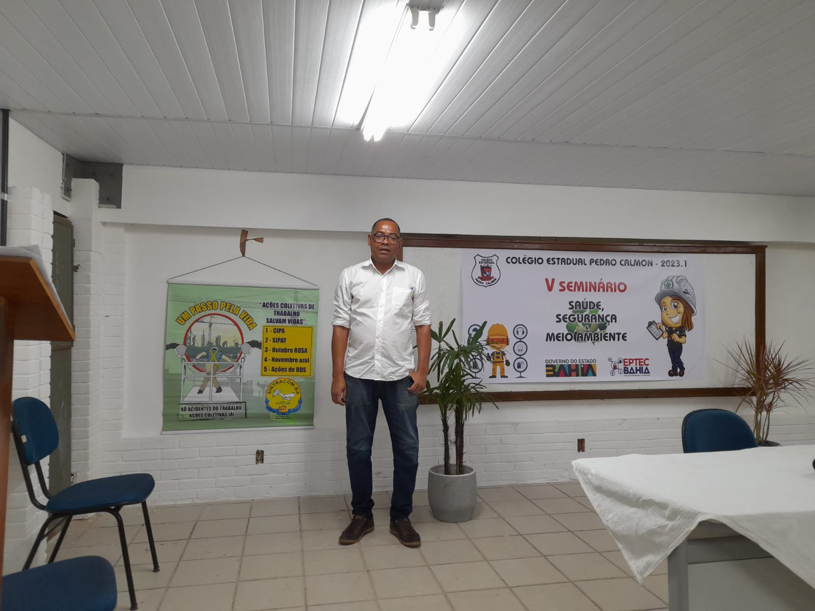 SINTRACOM-BA participa do V Seminário de Saúde, Segurança e Meio Ambiente, no Colégio Estadual Pedro Calmon