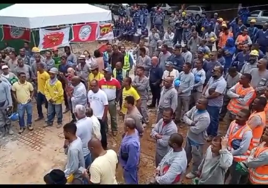 Sintracom-BA reúne cerca de mil trabalhadores (as) em ato no Dia em Memória às Vítimas de Acidentes de Trabalho
