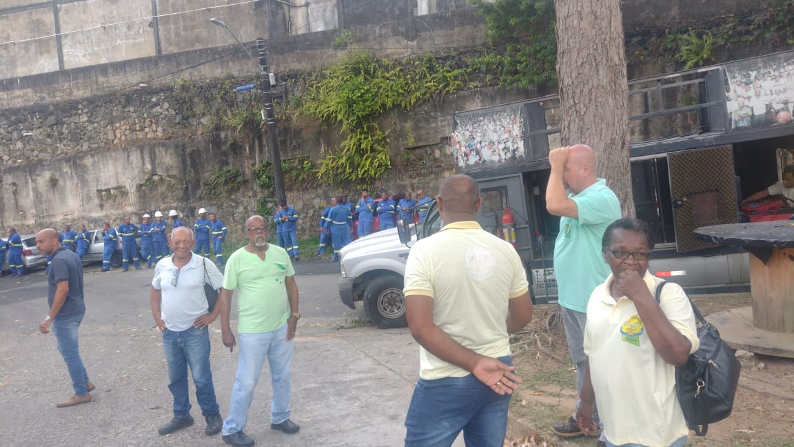 Trabalhadores (as) da Dínamo paralisaram atividades