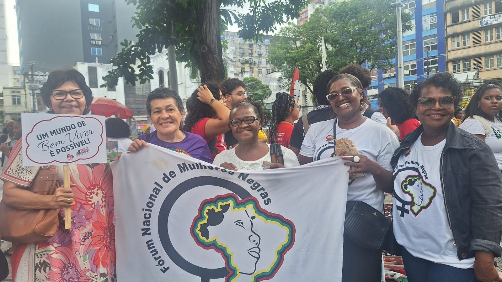 As mulheres em marcha no dia 25 de julho, Dia Internacional da Mulher Negra Latino-Americana e Caribenha