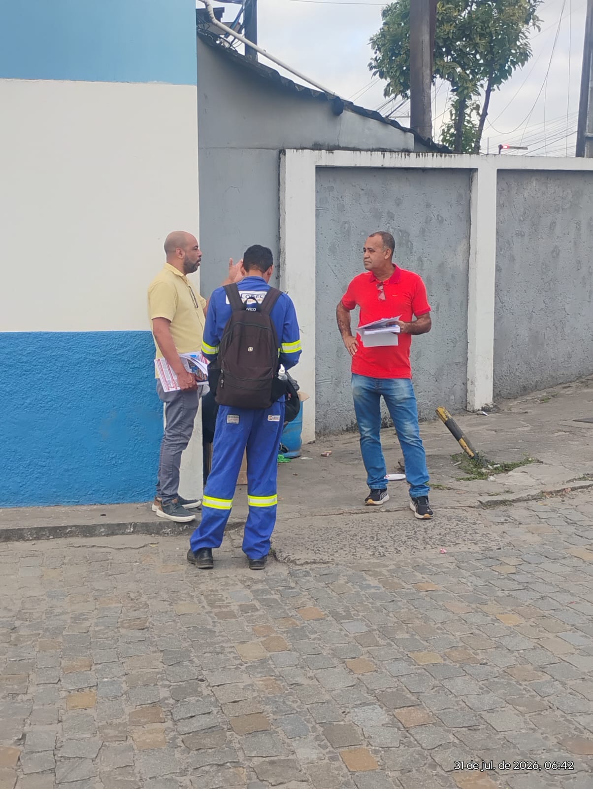 HOJE: SINTRACOM-BA convoca trabalhadores (as) da Conecta e Dínamo para Seminário da Campanha Salarial das Elétricas, neste sábado 1º/08, 9h, na sede do Sindicato